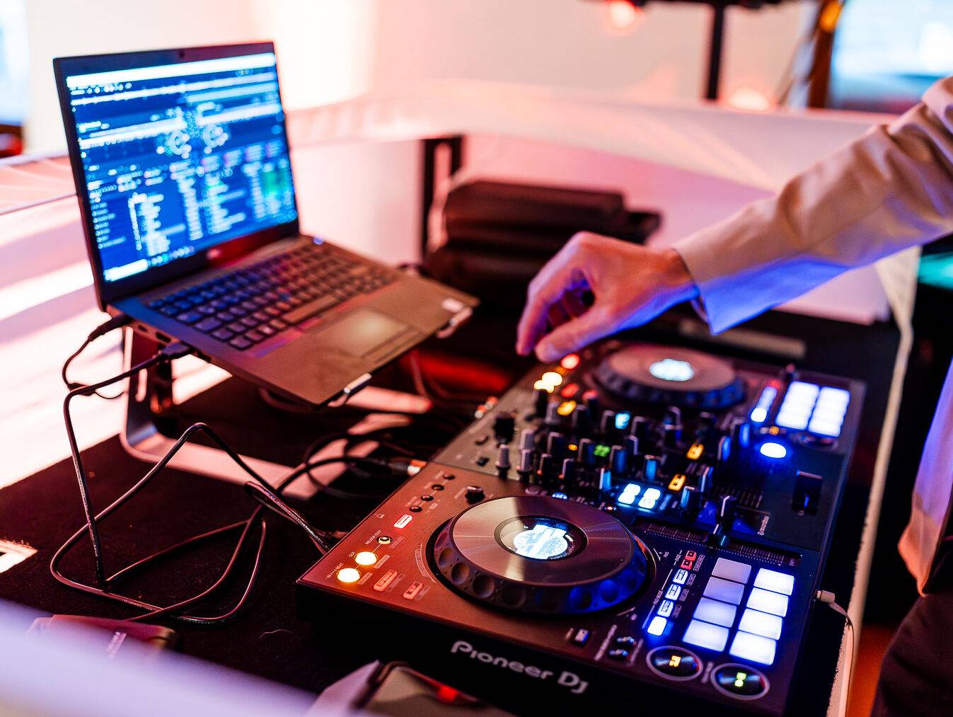 dj controller pioneer